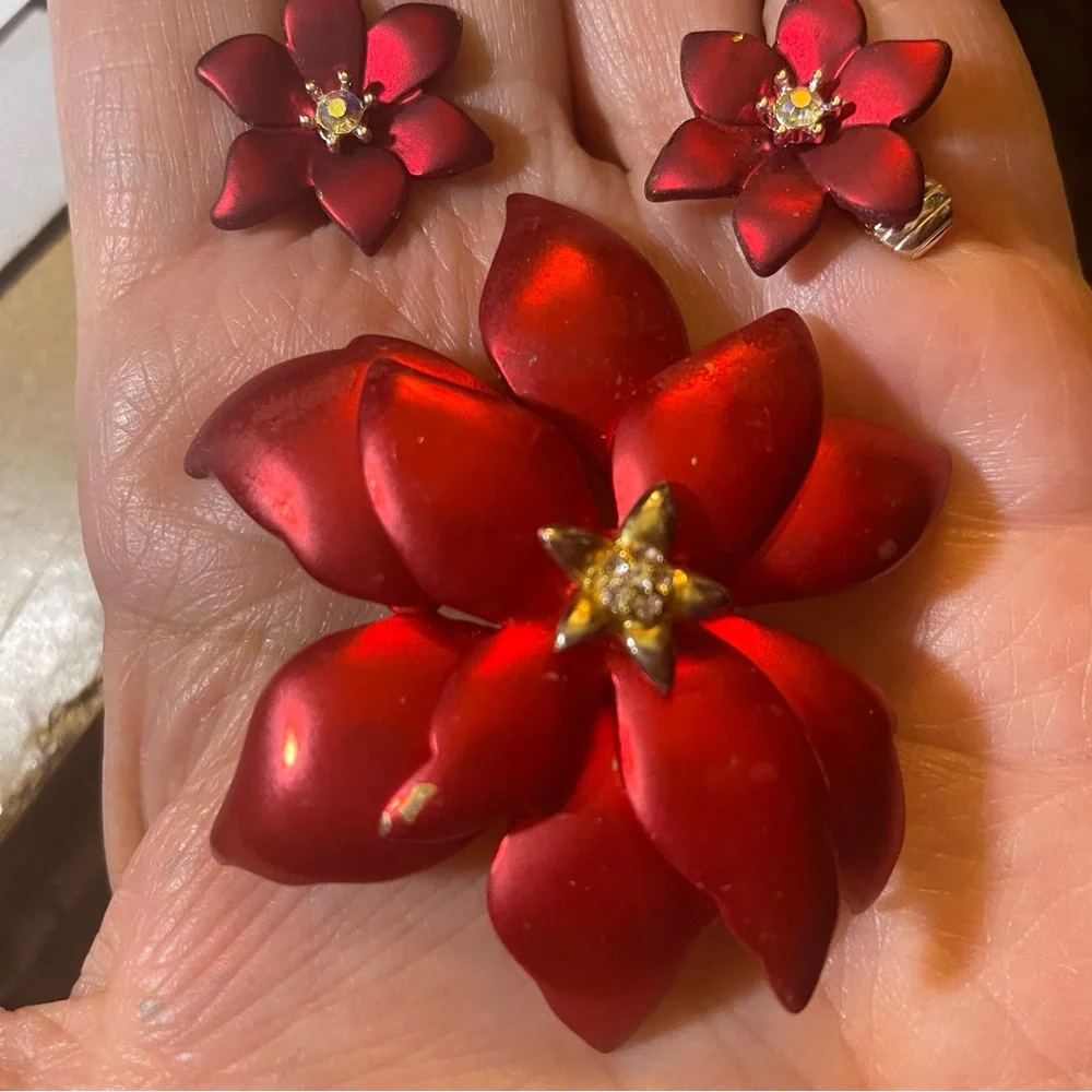 Eisenberg Poinsettia Ice Brooch Pin & Matching CLIP earrings signed